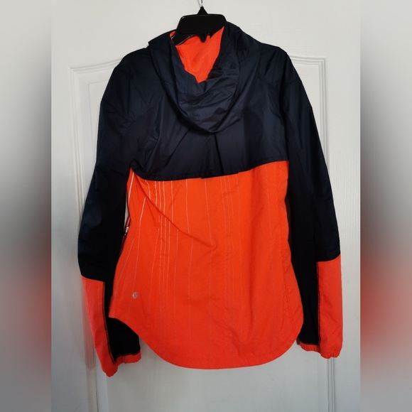 Lululemon Run: Get Up And Glow Jacket *Reflective 360Light Flare / InkwellRe  4 - Picture 11 of 16